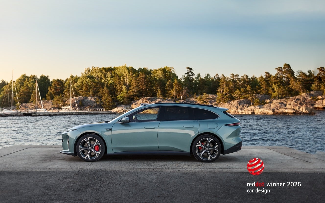 Five awards for NIO and firefly