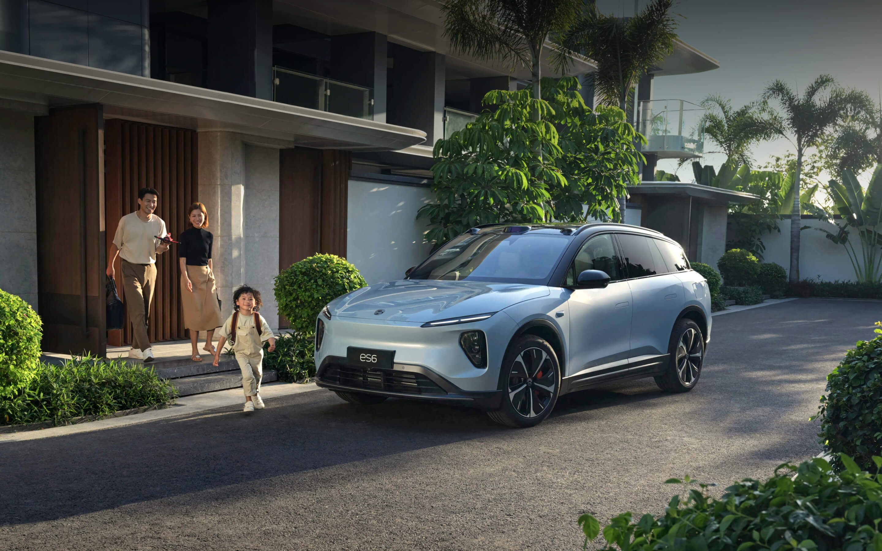 A smart electric all-round SUV
