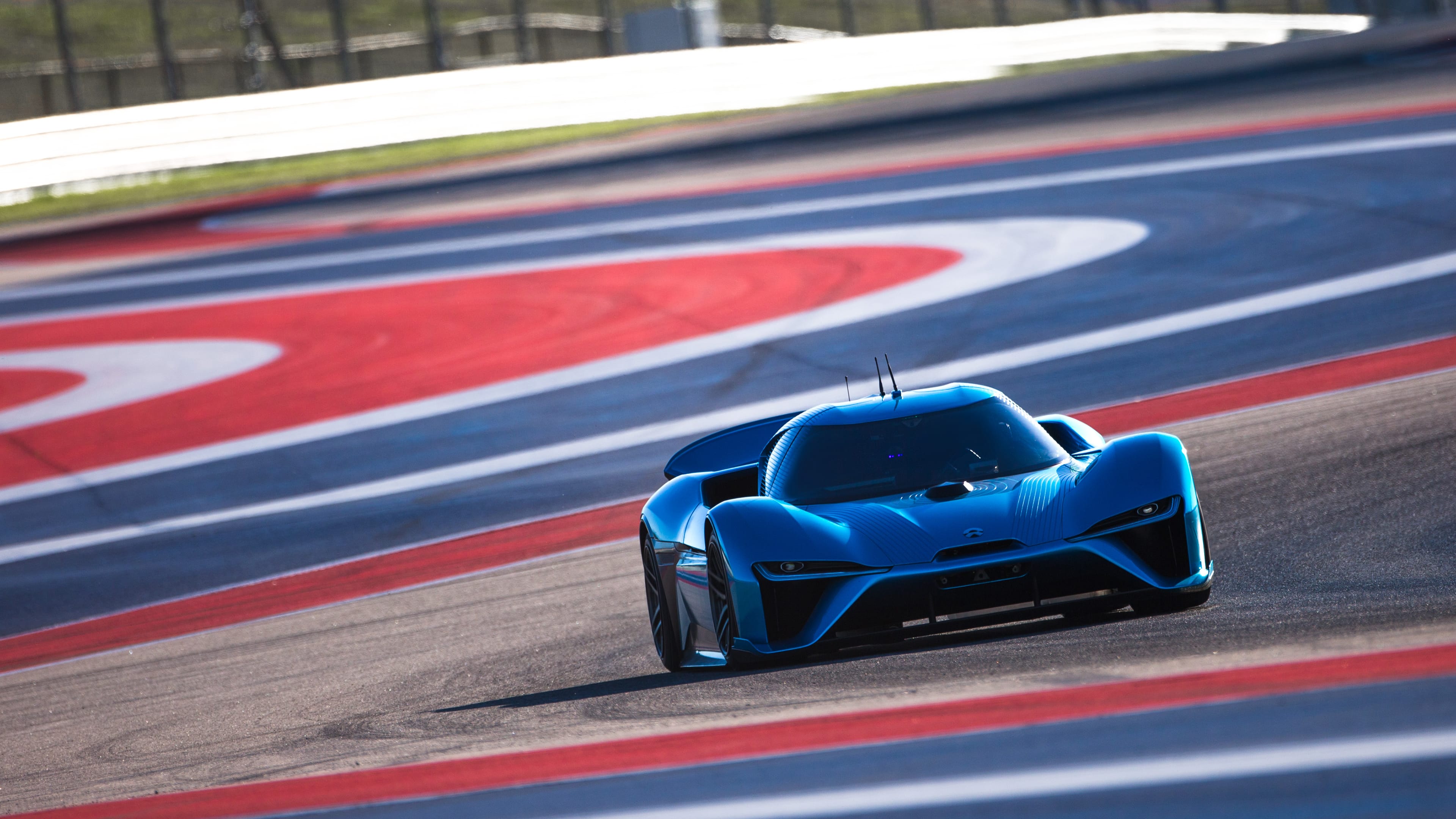 NIO EP9 at Circuit of the Americas setting autonomous lap record