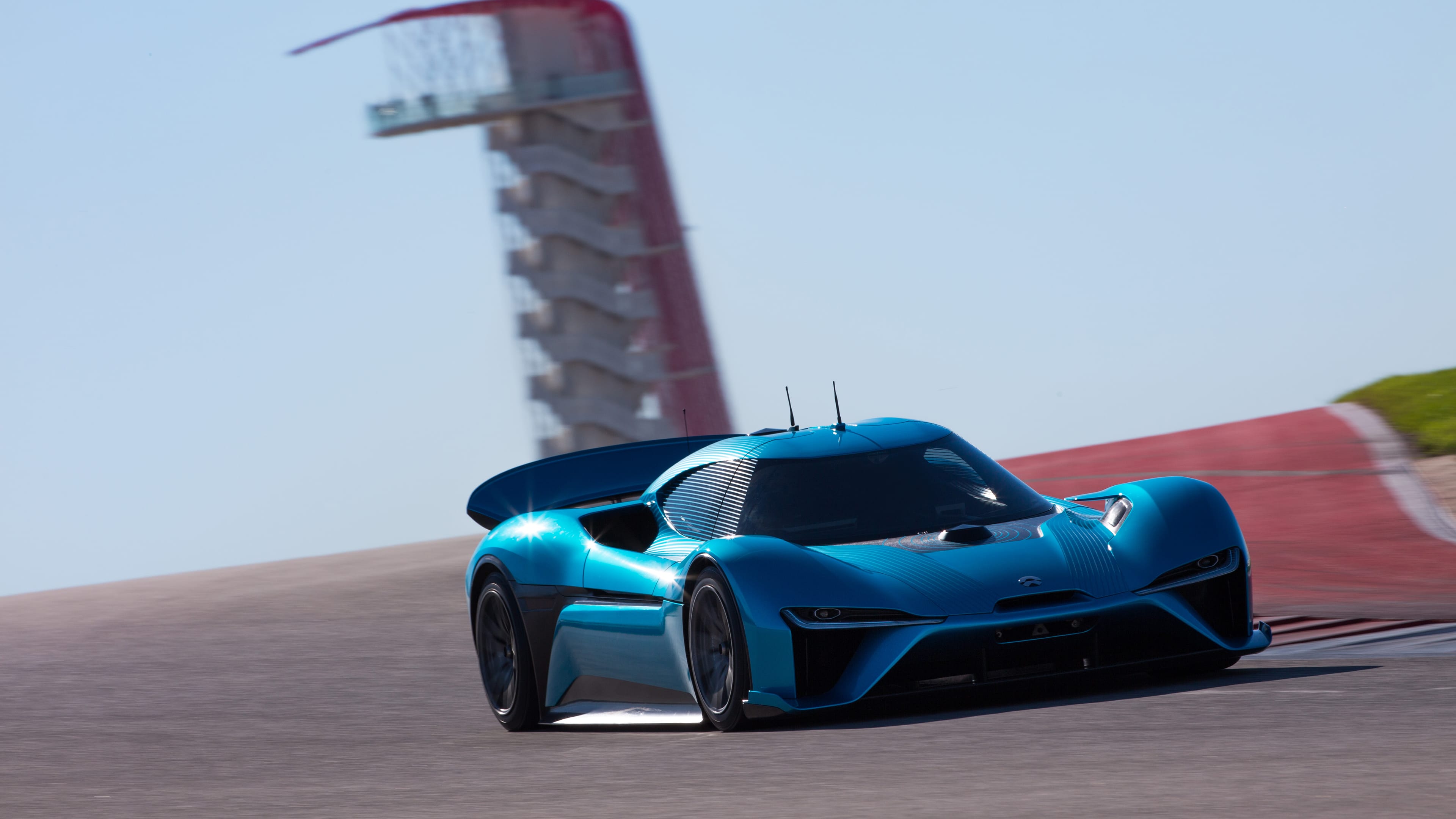 NIO EP9 at Circuit of the Americas setting autonomous lap record